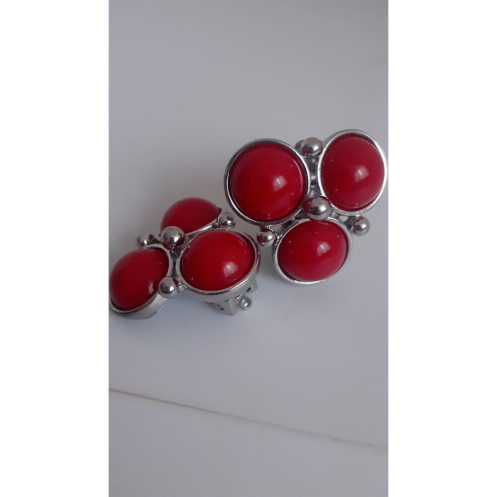 Georgiou red glass bead trio and Silvertone clip on statement earrings